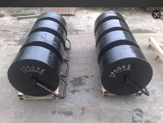 OIML Standard Stackable 250kg M1 Test weights Wlewane żelazo kalibracyjne ciężary dla żurawia